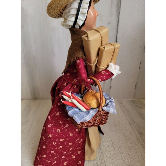 Byers Choice colonial Williamsburg market woman gifts Xmas home decor - Picture 5 of 10